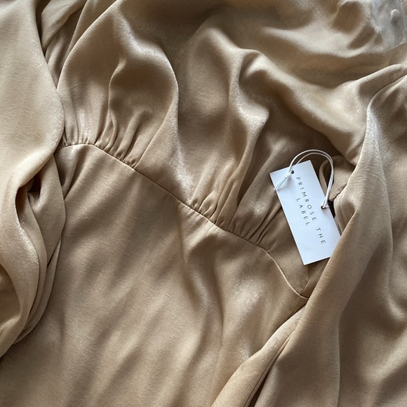 Nwts Beige cream midi dress long sleeve - Picture 7 of 7